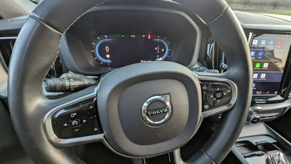 VOLVO XC60 -