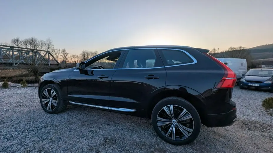 VOLVO XC60 -