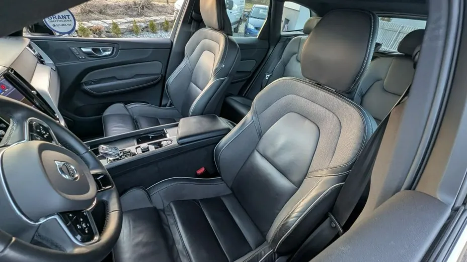 VOLVO XC60 -