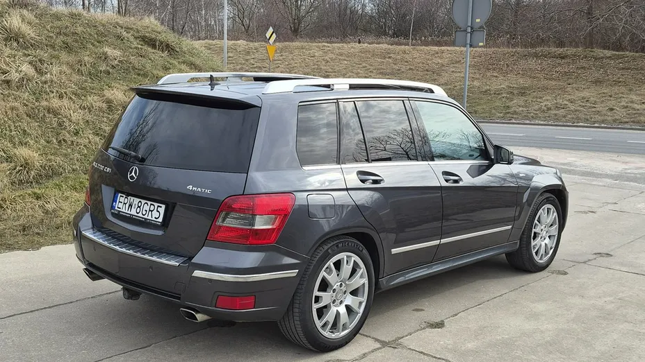 MERCEDES-BENZ GLK -