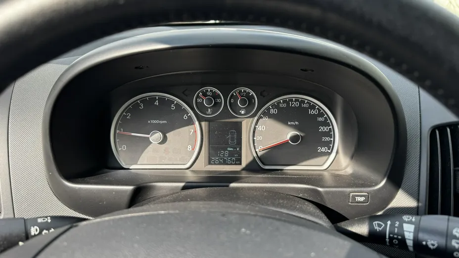 HYUNDAI i30 -