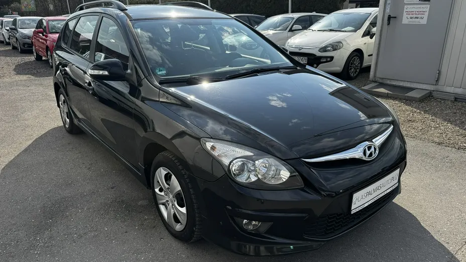 HYUNDAI i30 -