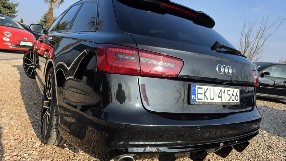 AUDI A6 -