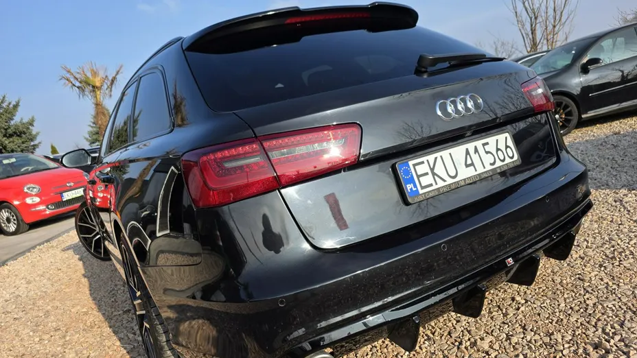 AUDI A6 -