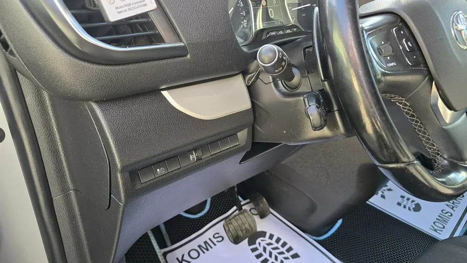 TOYOTA Proace Verso -