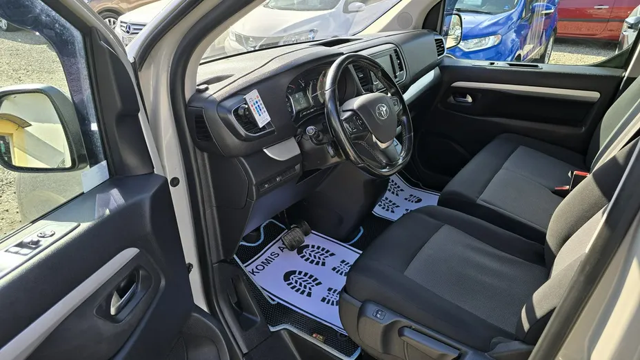 TOYOTA Proace Verso -