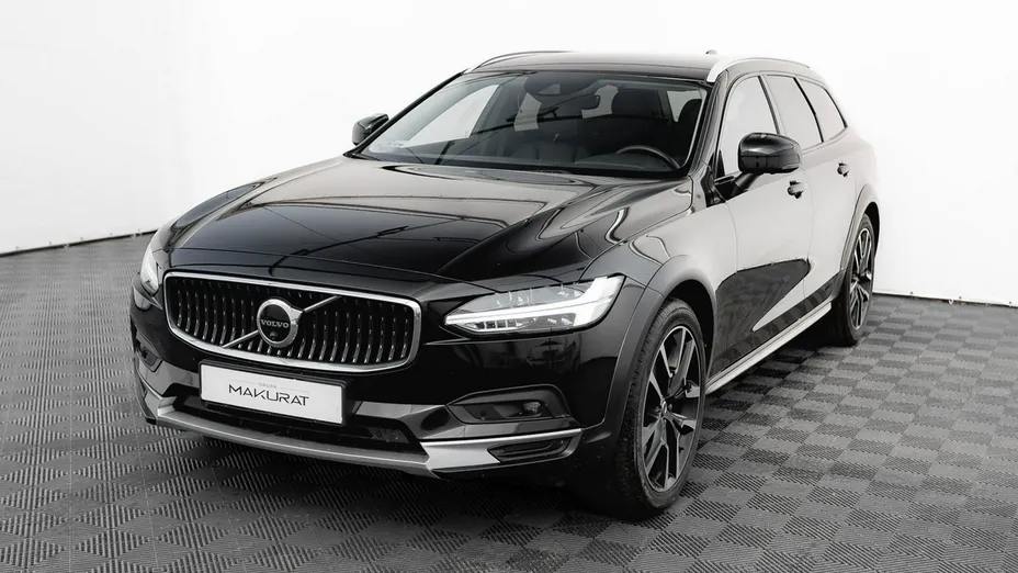 VOLVO V90 -