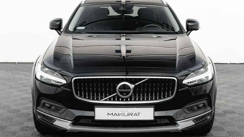 VOLVO V90 -