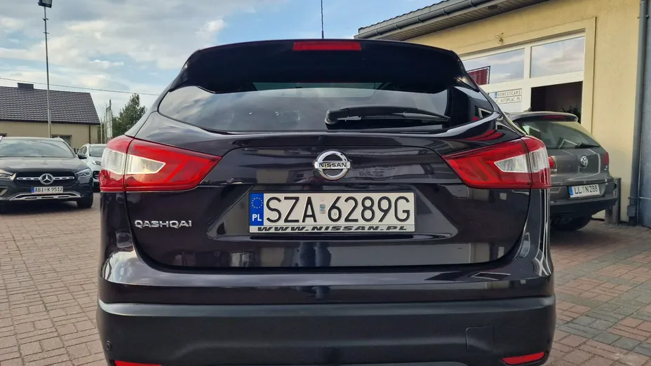 NISSAN Qashqai -