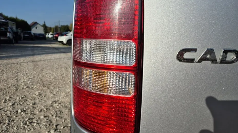 VOLKSWAGEN Caddy -