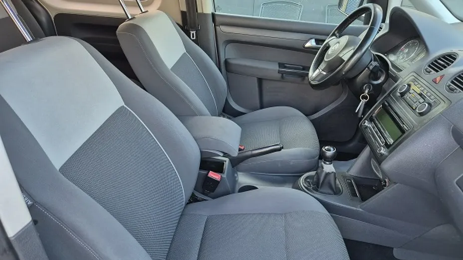 VOLKSWAGEN Caddy -