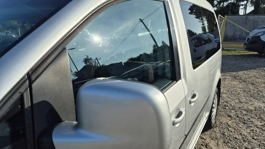 VOLKSWAGEN Caddy -
