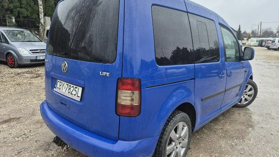 VOLKSWAGEN Caddy -