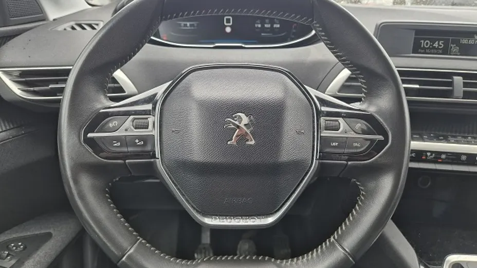 PEUGEOT 3008 -