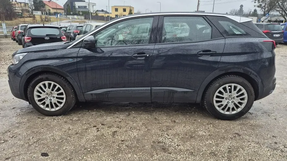 PEUGEOT 3008 -