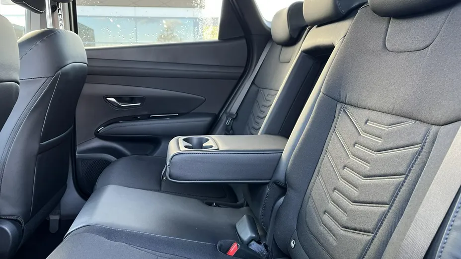 HYUNDAI Tucson -