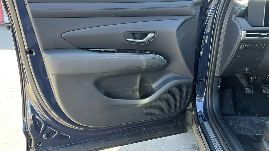 HYUNDAI Tucson -