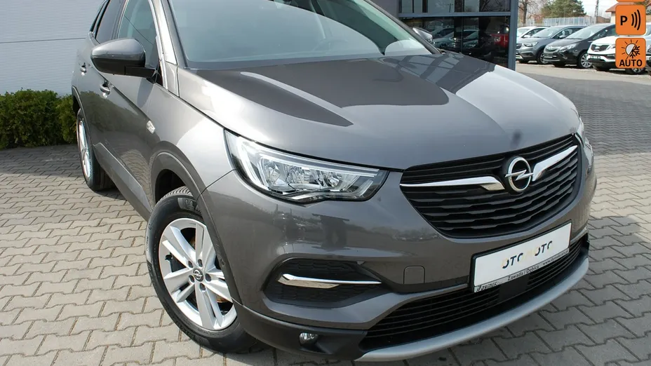 OPEL Grandland X -