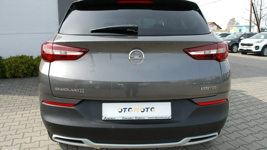 OPEL Grandland X -