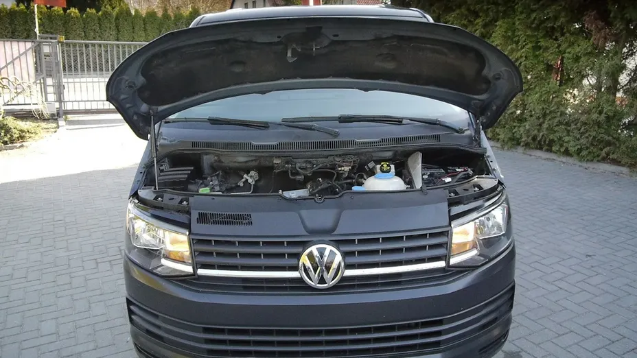 VOLKSWAGEN Transporter -