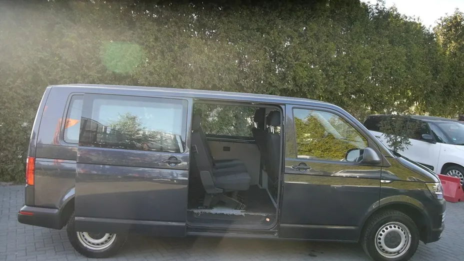 VOLKSWAGEN Transporter -
