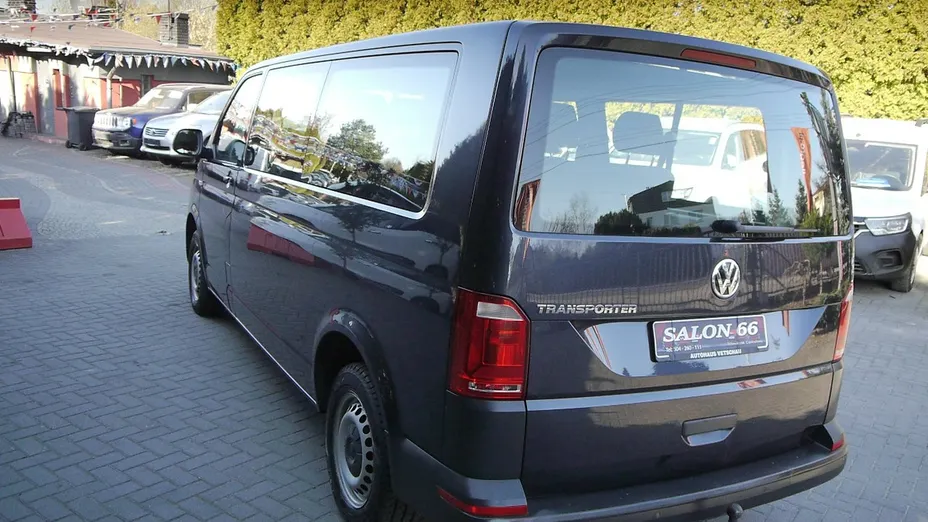 VOLKSWAGEN Transporter -