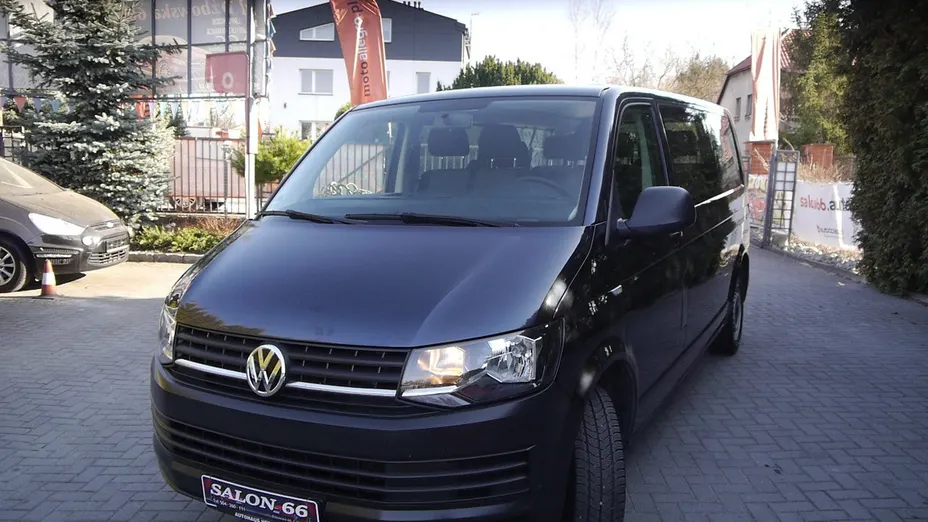 VOLKSWAGEN Transporter -