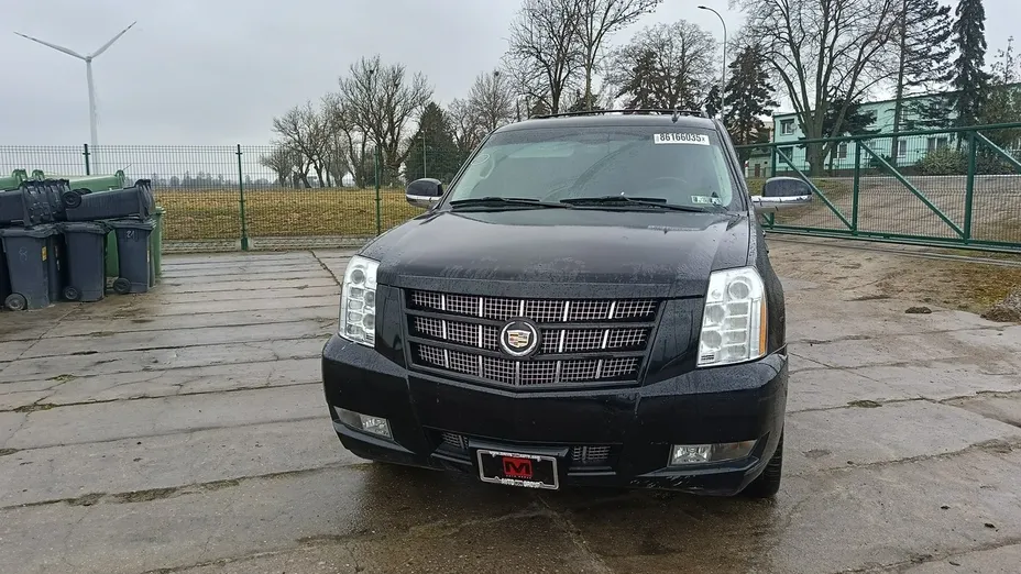 CADILLAC Escalade -