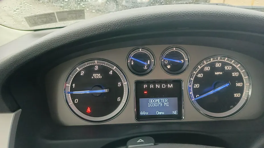 CADILLAC Escalade -