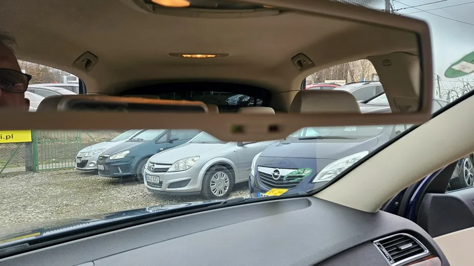 SKODA Superb -