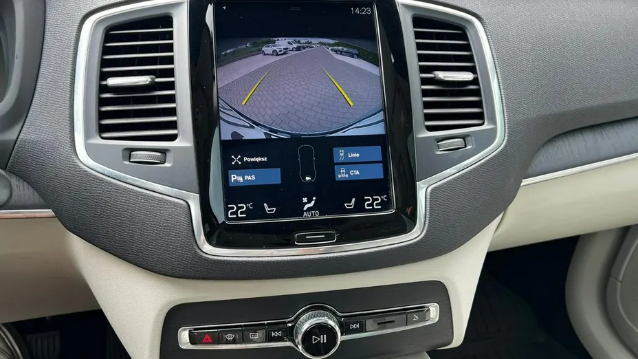 VOLVO XC90 -