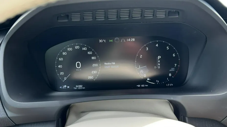 VOLVO XC90 -
