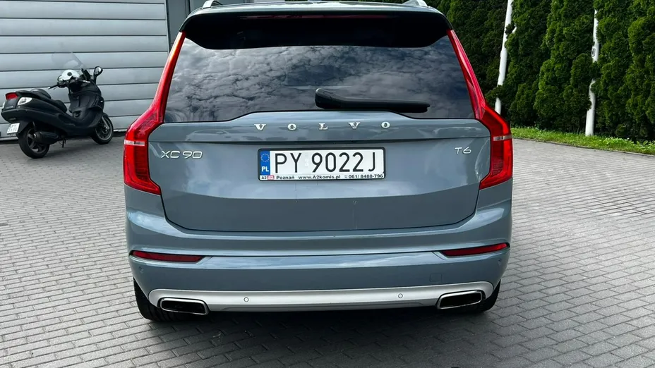VOLVO XC90 -