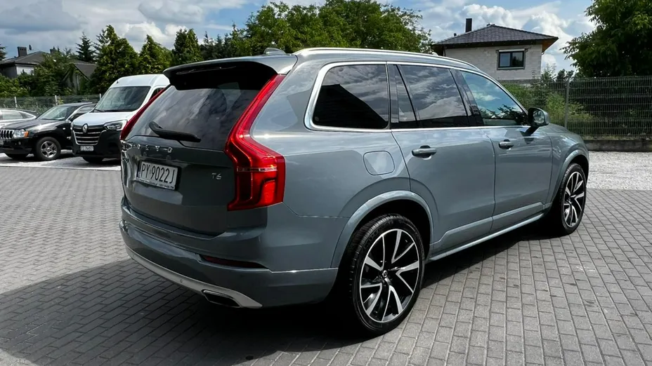 VOLVO XC90 -
