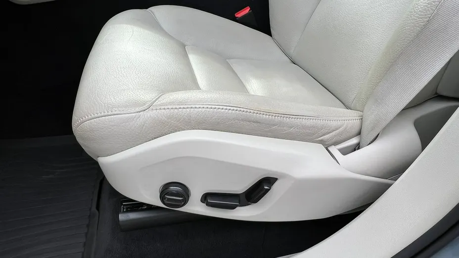 VOLVO XC90 -