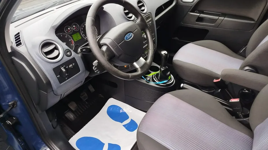 FORD Fusion -