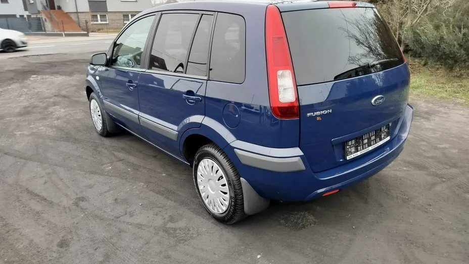 FORD Fusion -