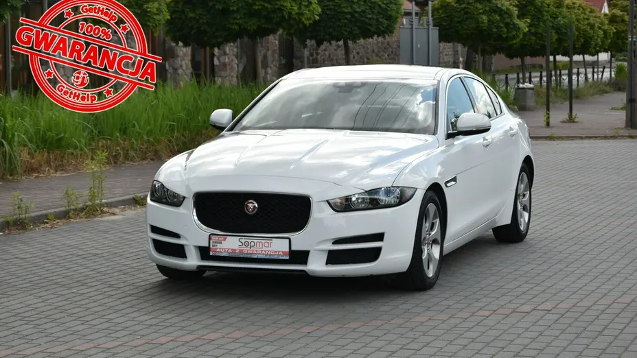 JAGUAR XE -