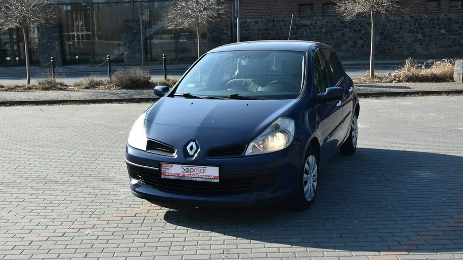 RENAULT Clio -
