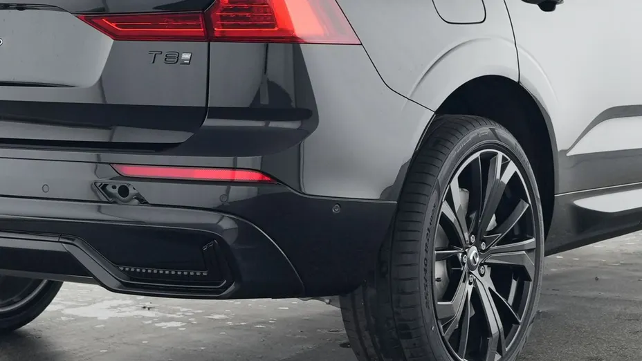 VOLVO XC60 -