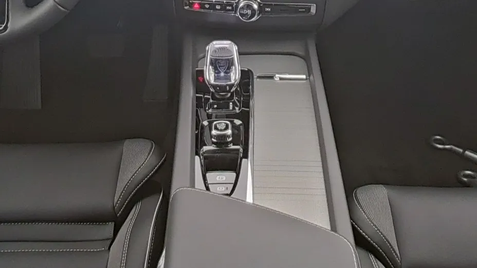 VOLVO XC60 -