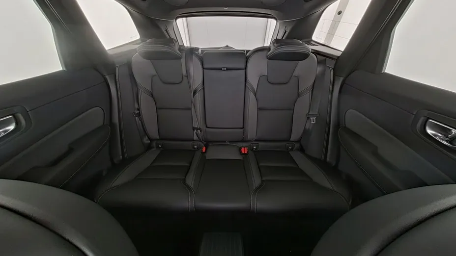 VOLVO XC60 -