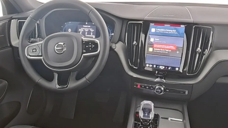 VOLVO XC60 -