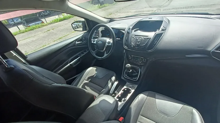 FORD Kuga -