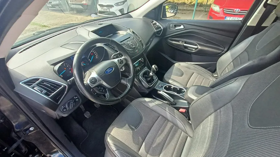 FORD Kuga -
