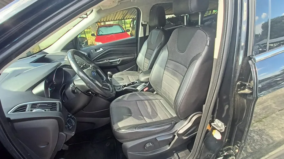 FORD Kuga -