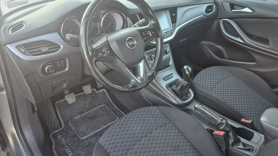OPEL Astra -