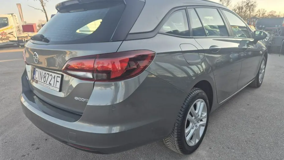 OPEL Astra -