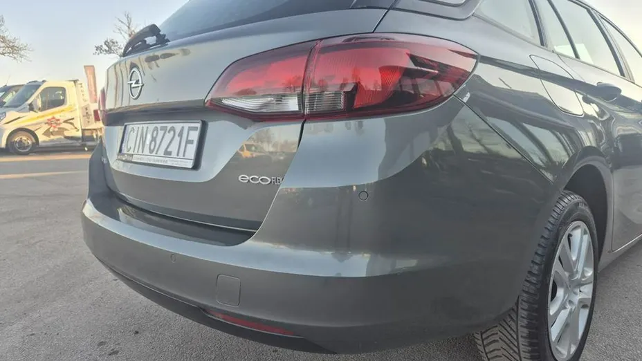 OPEL Astra -