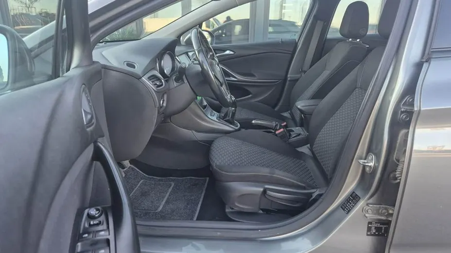 OPEL Astra -